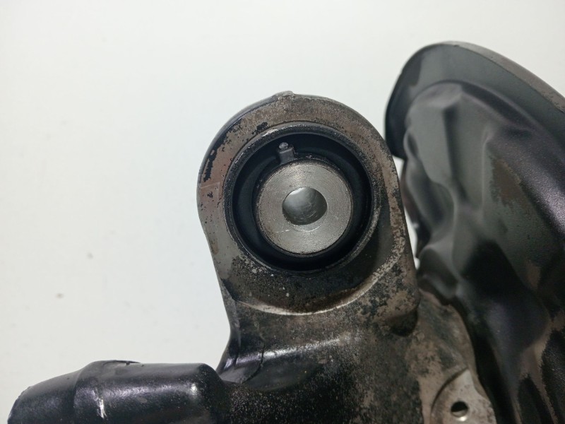 Recambio de mangueta trasera izquierda para mercedes-benz clase b sports tourer (w246, w242) b 180 cdi (246.200) referencia OEM 