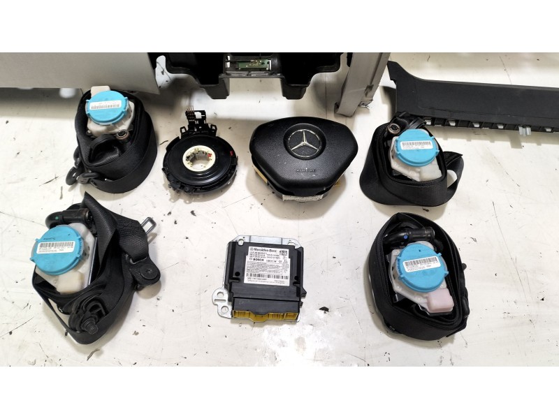 Recambio de kit airbag para mercedes-benz clase b sports tourer (w246, w242) b 180 cdi (246.200) referencia OEM IAM OM 651.901  