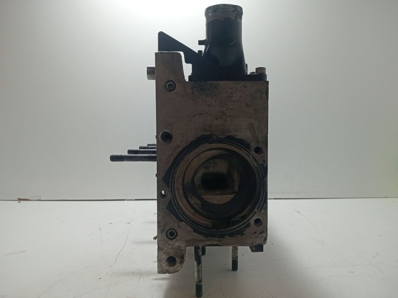Recambio de culata para lancia delta iii (844_) 2.0 d multijet (844.axg1a, 844.axn1a) referencia OEM IAM 55213844  