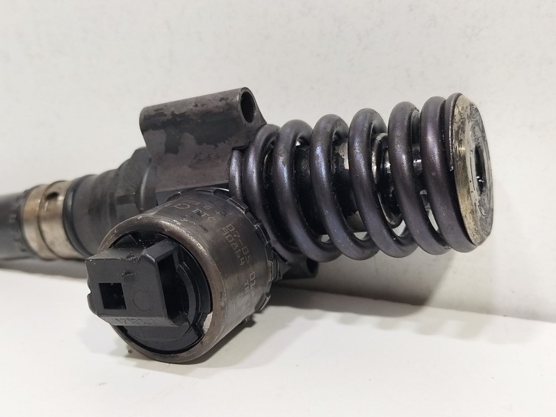 Recambio de inyector para seat leon (1p1) 2.0 tdi referencia OEM IAM 03G130073G  