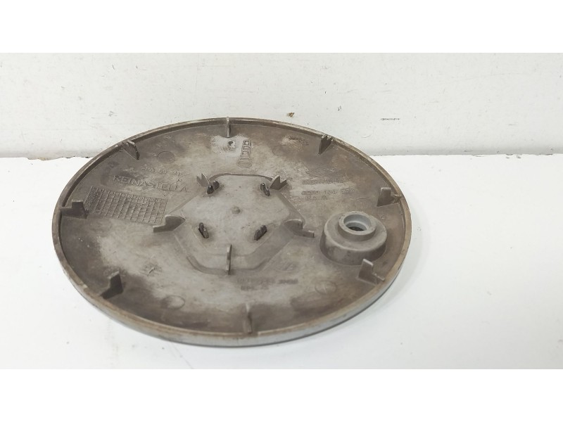 Recambio de tapacubos para renault scenic ii confort dynamique referencia OEM IAM 8200134774  