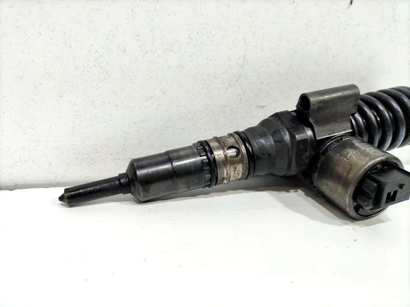 Recambio de inyector para seat leon (1p1) 2.0 tdi referencia OEM IAM 03G130073G  