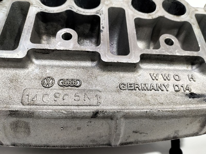 Recambio de colector admision para volkswagen passat b6 variant (3c5) 2.0 tdi 16v referencia OEM IAM 03G129713  