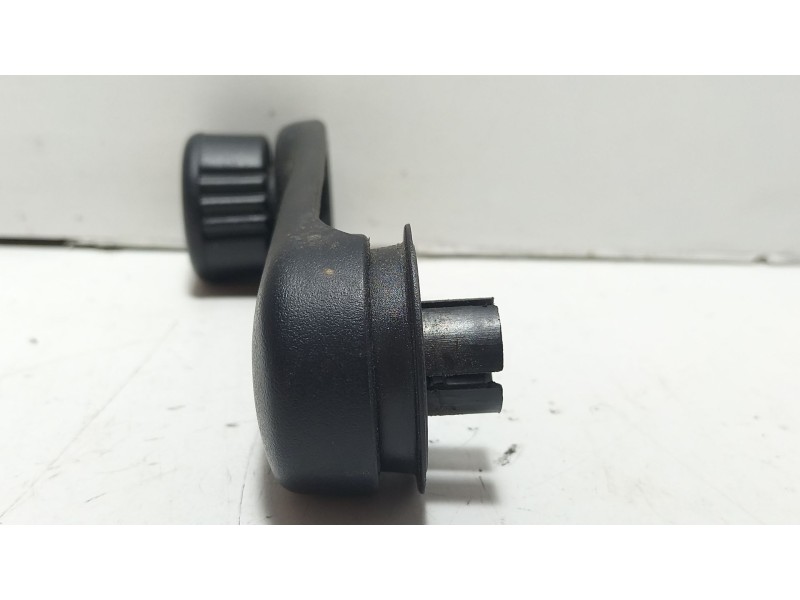 Recambio de maneta interior trasera izquierda para dacia dokker furgoneta/monovolumen 1.5 dci (feaj) referencia OEM IAM 77008113