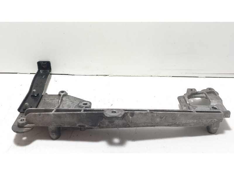 Recambio de soporte motor para volkswagen passat b6 variant (3c5) 2.0 tdi 16v 4motion referencia OEM IAM 03G131159  
