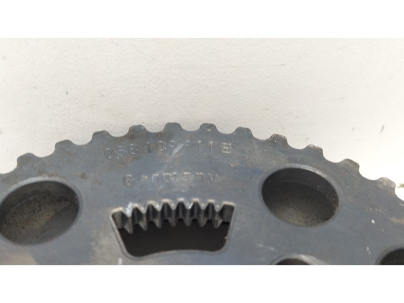 Recambio de polea arbol levas para audi q5 (8r) 2.0 16v tdi referencia OEM IAM 038109111E  