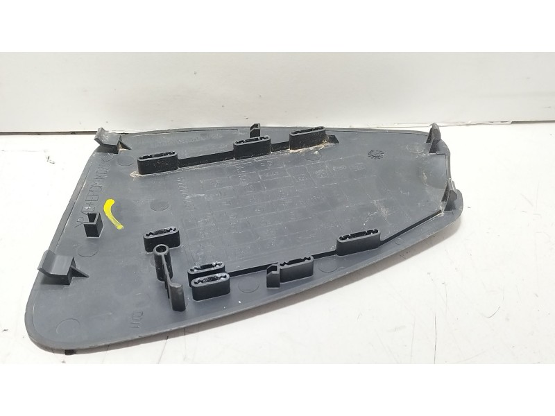 Recambio de moldura para dacia dokker furgoneta/monovolumen 1.5 dci (feaj) referencia OEM IAM 8200805559  