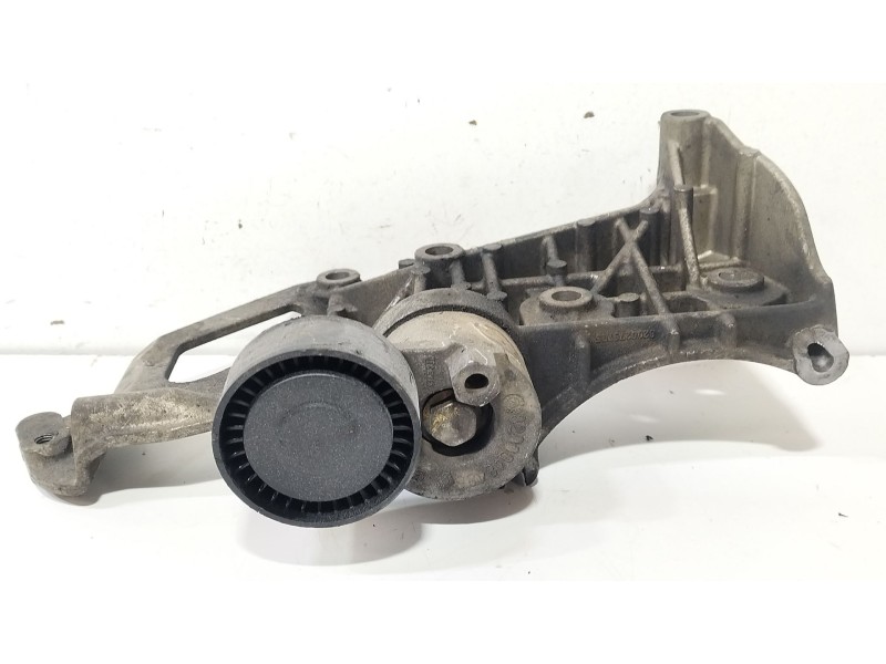 Recambio de soporte alternador para renault megane ii berlina 5p 1.5 dci diesel referencia OEM IAM 8200279705  