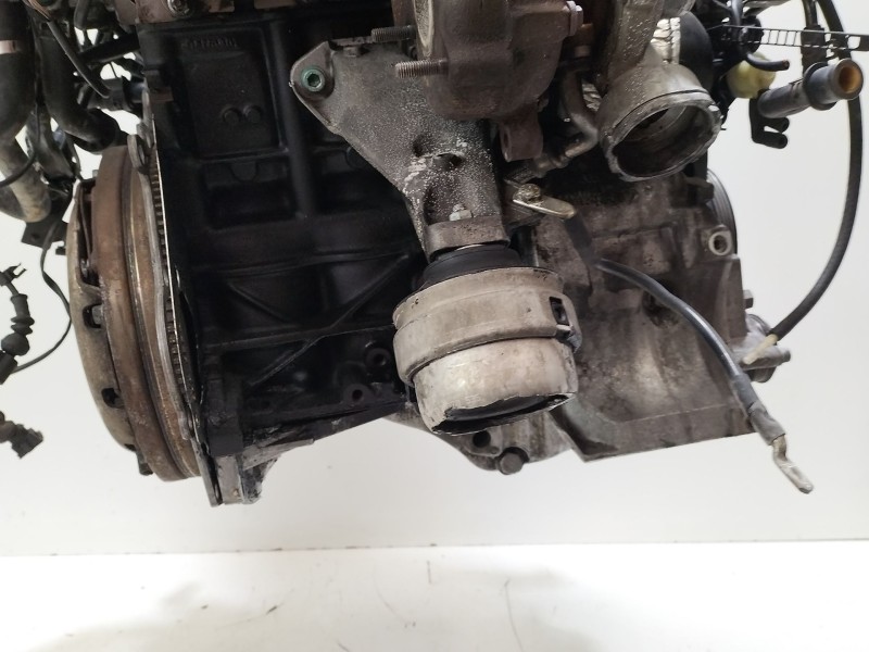 Recambio de motor completo para volkswagen passat b5.5 (3b3) 1.9 tdi referencia OEM IAM AVF  