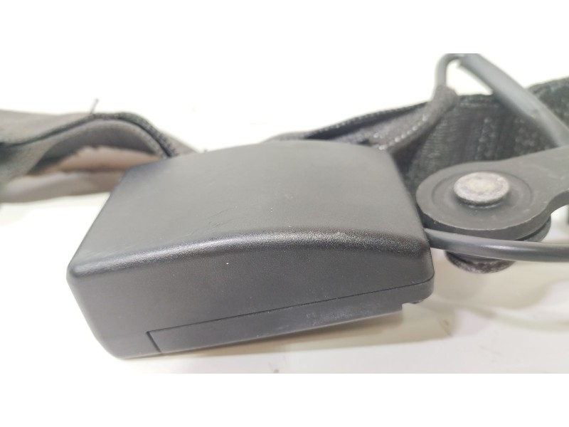Recambio de anclaje cinturon central para bmw 3 (f30, f80) 318 d referencia OEM IAM 627533300E  
