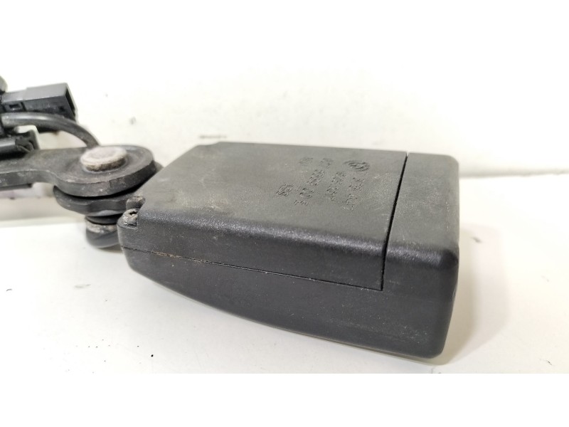 Recambio de anclaje cinturon trasero izquierdo para bmw 3 (f30, f80) 318 d referencia OEM IAM 627533900E  