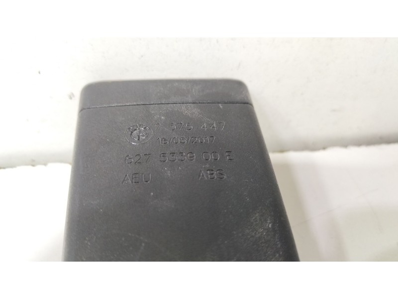 Recambio de anclaje cinturon trasero izquierdo para bmw 3 (f30, f80) 318 d referencia OEM IAM 627533900E  
