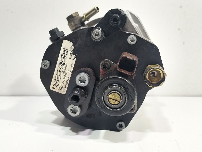 Recambio de bomba inyeccion para renault clio iii 1.5 dci diesel cat referencia OEM IAM 8200057225  