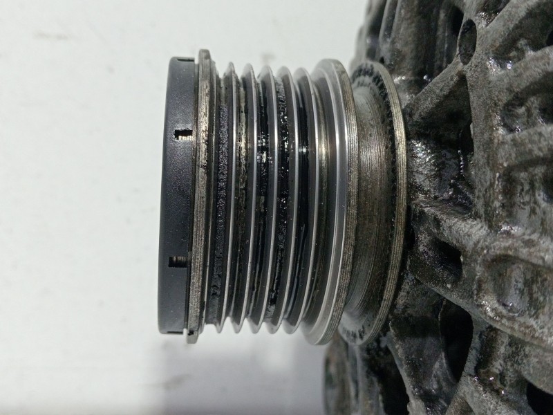 Recambio de alternador para dacia logan (ls_) 1.5 dci (ls04) referencia OEM IAM 8200667608  