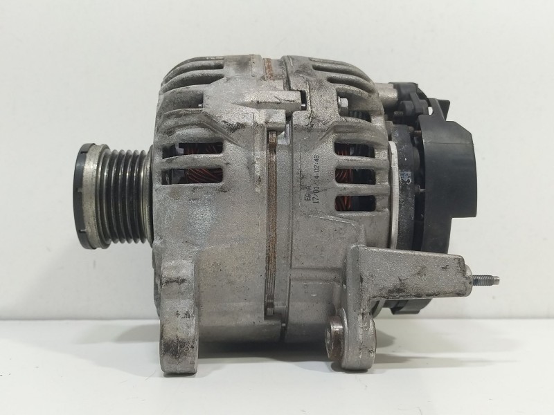 Recambio de alternador para seat ibiza iv sc (6j1, 6p5) 1.2 tsi referencia OEM IAM 03F903023D  