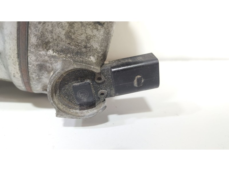 Recambio de compresor aire acondicionado para seat ibiza iv sc (6j1, 6p5) 1.2 tsi referencia OEM IAM 5K0820803C  