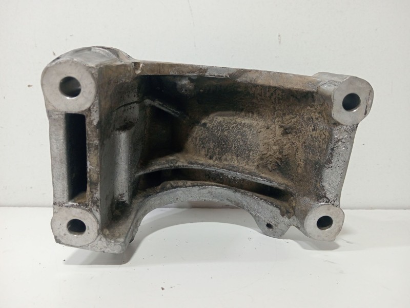 Recambio de soporte motor izquierdo para volkswagen touareg (7la, 7l6, 7l7) 5.0 v10 tdi referencia OEM IAM 07Z199307  