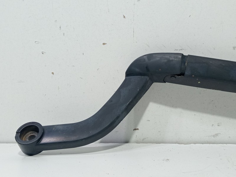 Recambio de brazo limpia delantero izquierdo para land rover discovery iv (l319) 3.0 sdv6 4x4 referencia OEM IAM LR038124  