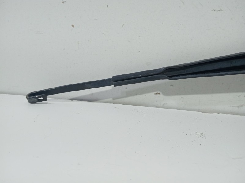 Recambio de brazo limpia delantero izquierdo para land rover discovery iv (l319) 3.0 sdv6 4x4 referencia OEM IAM LR038124  