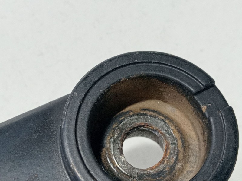 Recambio de brazo limpia delantero izquierdo para land rover discovery iv (l319) 3.0 sdv6 4x4 referencia OEM IAM LR038124  