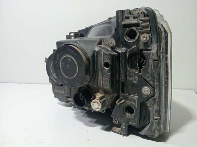 Recambio de faro derecho para land rover discovery iv (l319) 3.0 sdv6 4x4 referencia OEM IAM LR023537  
