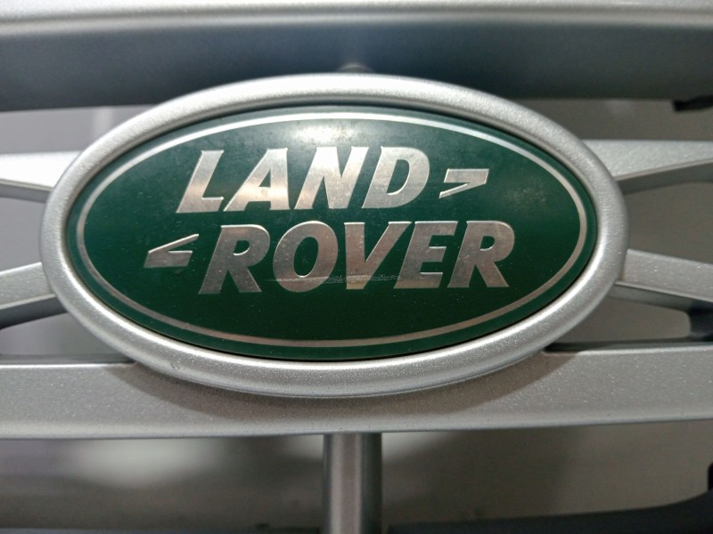 Recambio de rejilla paragolpes delantero para land rover discovery iv (l319) 3.0 sdv6 4x4 referencia OEM IAM LR024301  