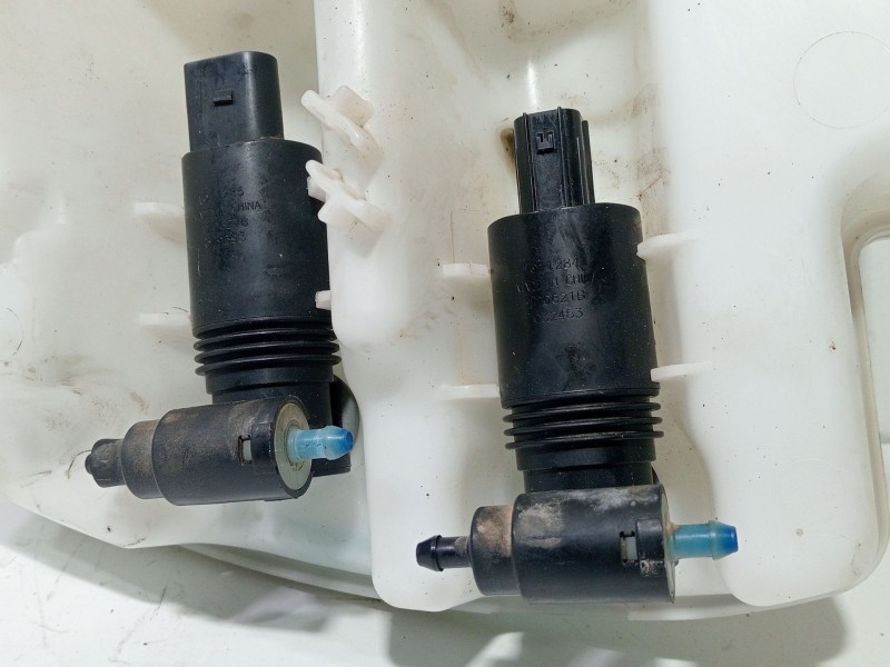 Recambio de deposito limpia para land rover discovery iv (l319) 3.0 sdv6 4x4 referencia OEM IAM LR013953  