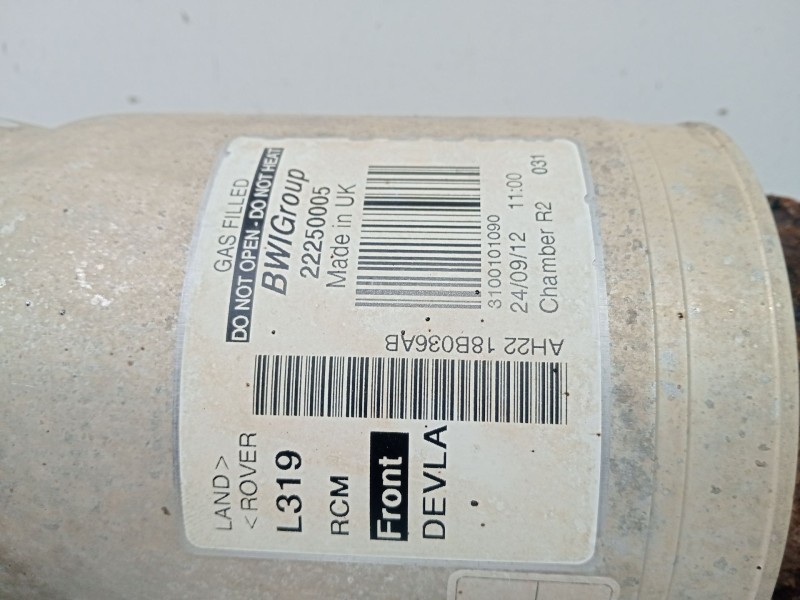 Recambio de amortiguador delantero derecho para land rover discovery iv (l319) 3.0 sdv6 4x4 referencia OEM IAM LR013930  