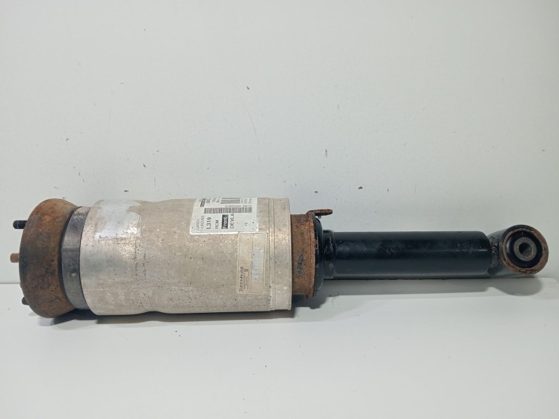 Recambio de amortiguador delantero izquierdo para land rover discovery iv (l319) 3.0 sdv6 4x4 referencia OEM IAM LR013930  