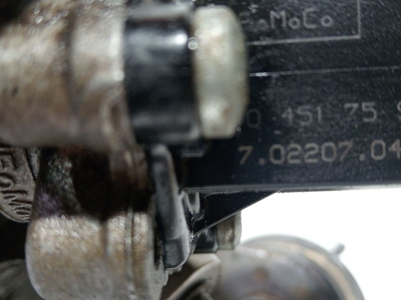 Recambio de valvula egr para land rover range rover (lm) 3.0 td6 referencia OEM IAM 70220704  