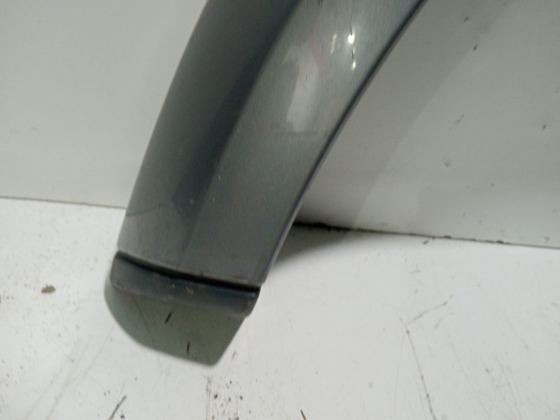 Recambio de aletin delantero izquierdo para land rover discovery iv (l319) 3.0 sdv6 4x4 referencia OEM IAM 9H2202049  