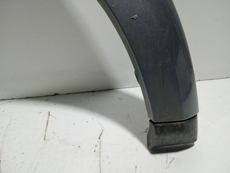 Recambio de aletin delantero izquierdo para land rover discovery iv (l319) 3.0 sdv6 4x4 referencia OEM IAM 9H2202049  