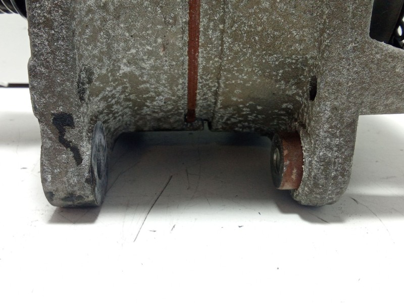 Recambio de alternador para volkswagen polo (6n2) 1.4 16v referencia OEM IAM 037903025M  