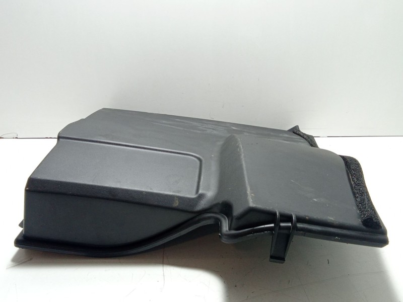 Recambio de moldura para land rover discovery 4 3.0 td v6 cat referencia OEM IAM 5H2218B692AA  