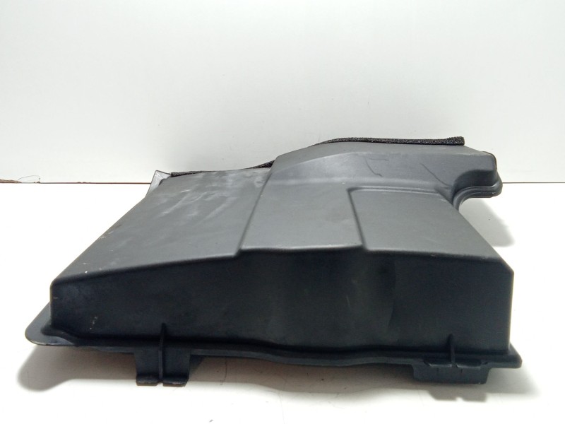Recambio de moldura para land rover discovery 4 3.0 td v6 cat referencia OEM IAM 5H2218B692AA  