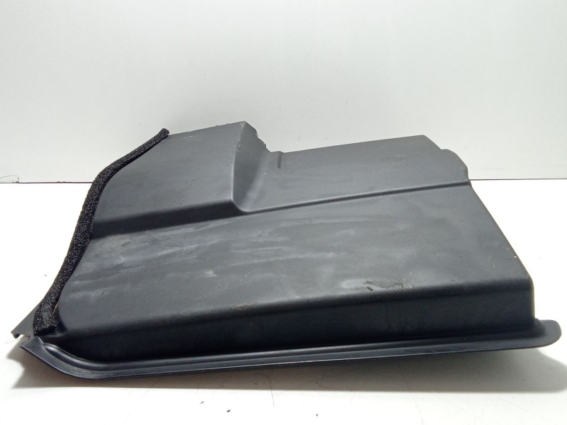 Recambio de moldura para land rover discovery 4 3.0 td v6 cat referencia OEM IAM 5H2218B692AA  