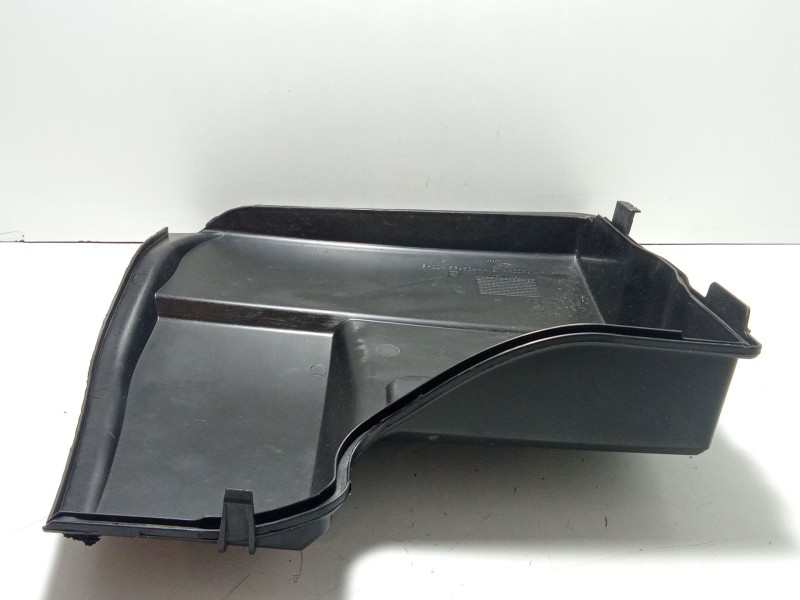 Recambio de moldura para land rover discovery 4 3.0 td v6 cat referencia OEM IAM 5H2218B692AA  