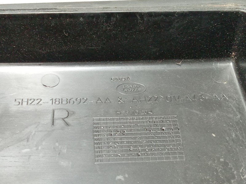 Recambio de moldura para land rover discovery 4 3.0 td v6 cat referencia OEM IAM 5H2218B692AA  