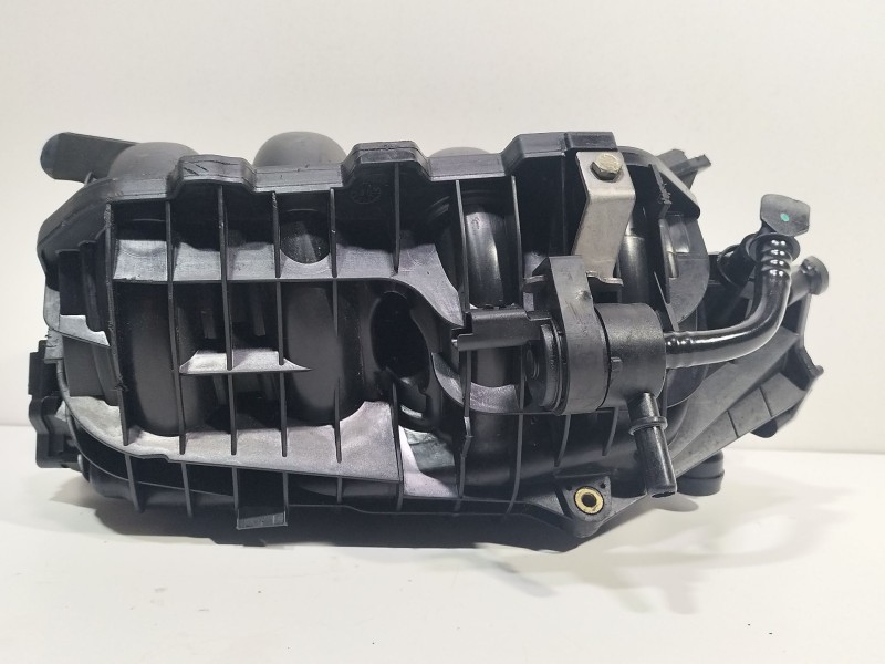 Recambio de colector admision para peugeot 207 1.4 16v vti referencia OEM IAM V75443558005  