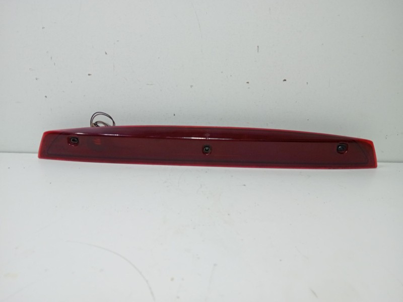 Recambio de luz central de freno para mercedes-benz viano (w639) 3.2 (639.711, 639.811) referencia OEM IAM A6398200056  