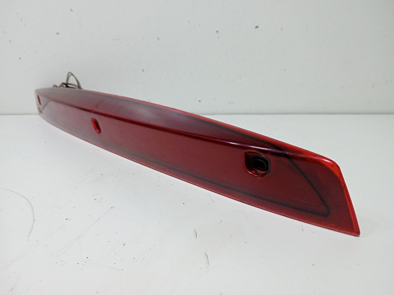 Recambio de luz central de freno para mercedes-benz viano (w639) 3.2 (639.711, 639.811) referencia OEM IAM A6398200056  