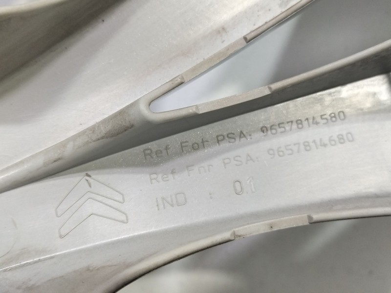 Recambio de tapacubos para citroën c4 picasso exclusive referencia OEM IAM 9657814580  