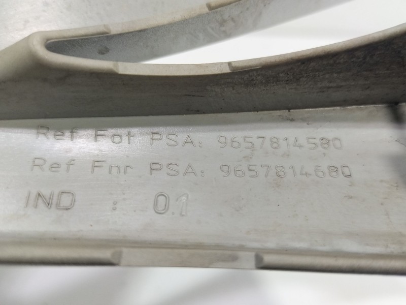 Recambio de tapacubos para citroën c4 picasso exclusive referencia OEM IAM 9657814580  