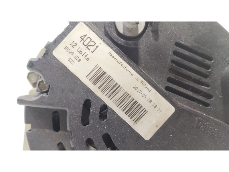Recambio de alternador para nissan almera (n16/e) line up referencia OEM IAM 4021  