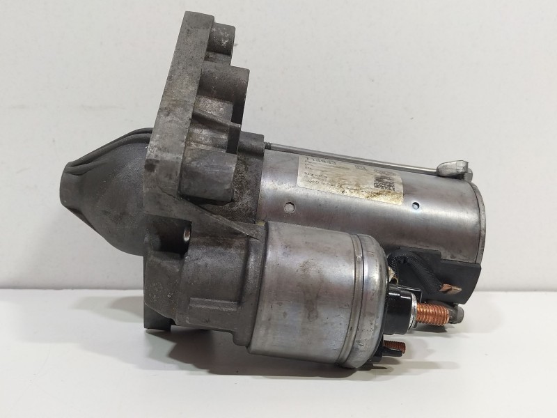 Recambio de alternador para citroën c4 grand picasso 1.6 hdi fap referencia OEM IAM 113933  