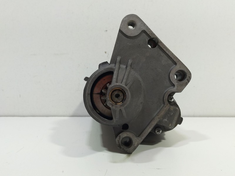 Recambio de alternador para citroën c4 grand picasso 1.6 hdi fap referencia OEM IAM 113933  