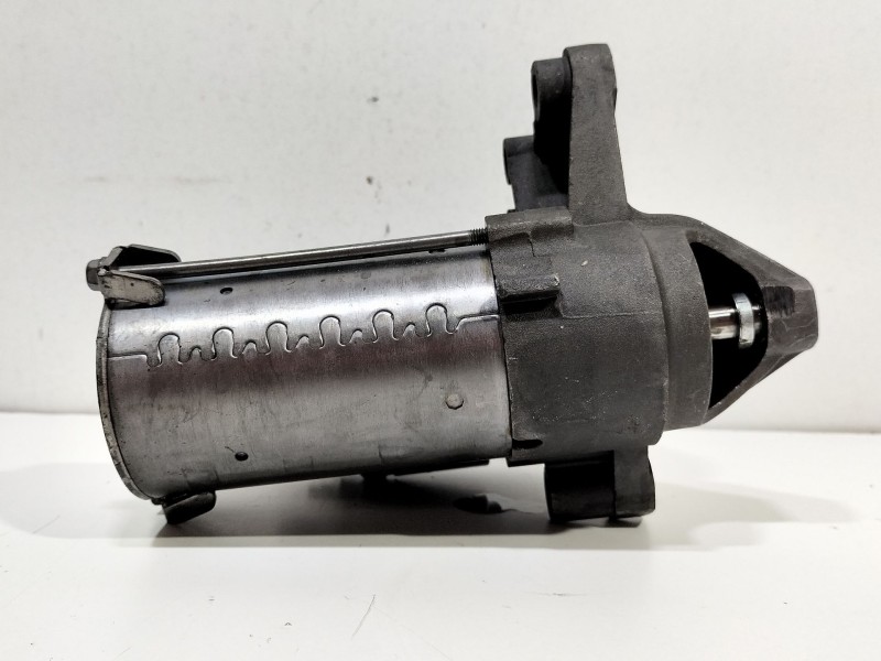 Recambio de alternador para citroën c4 grand picasso 1.6 hdi fap referencia OEM IAM 113933  