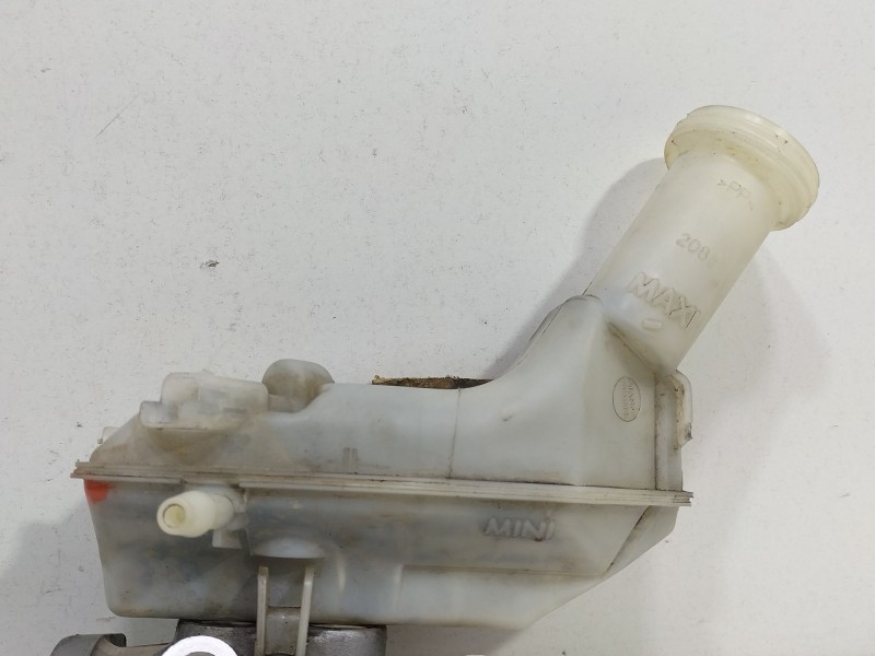 Recambio de bomba freno para renault clio iii grandtour (kr0/1_) 1.5 dci referencia OEM IAM 8200129956  