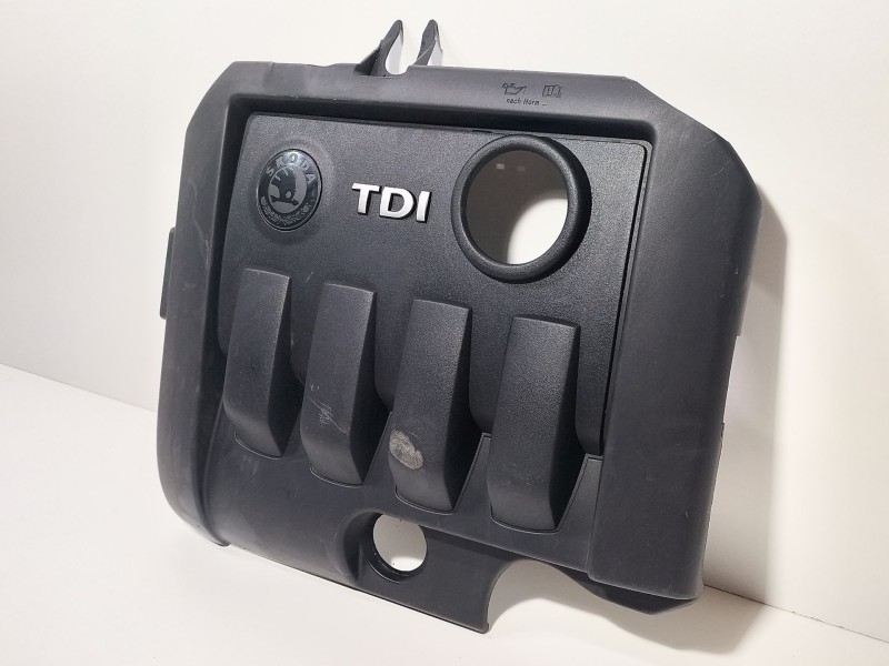 Recambio de tapa de motor para skoda octavia ii (1z3) 1.9 tdi referencia OEM IAM 03G103925BK  