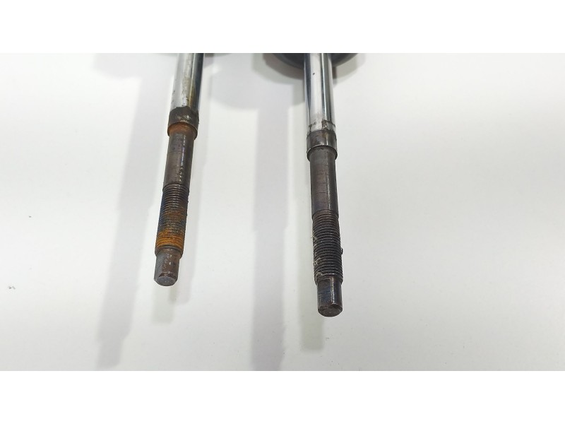 Recambio de juego amortiguadores trasero para dacia logan (ls_) 1.5 dci (ls04) referencia OEM IAM 8200417472C  